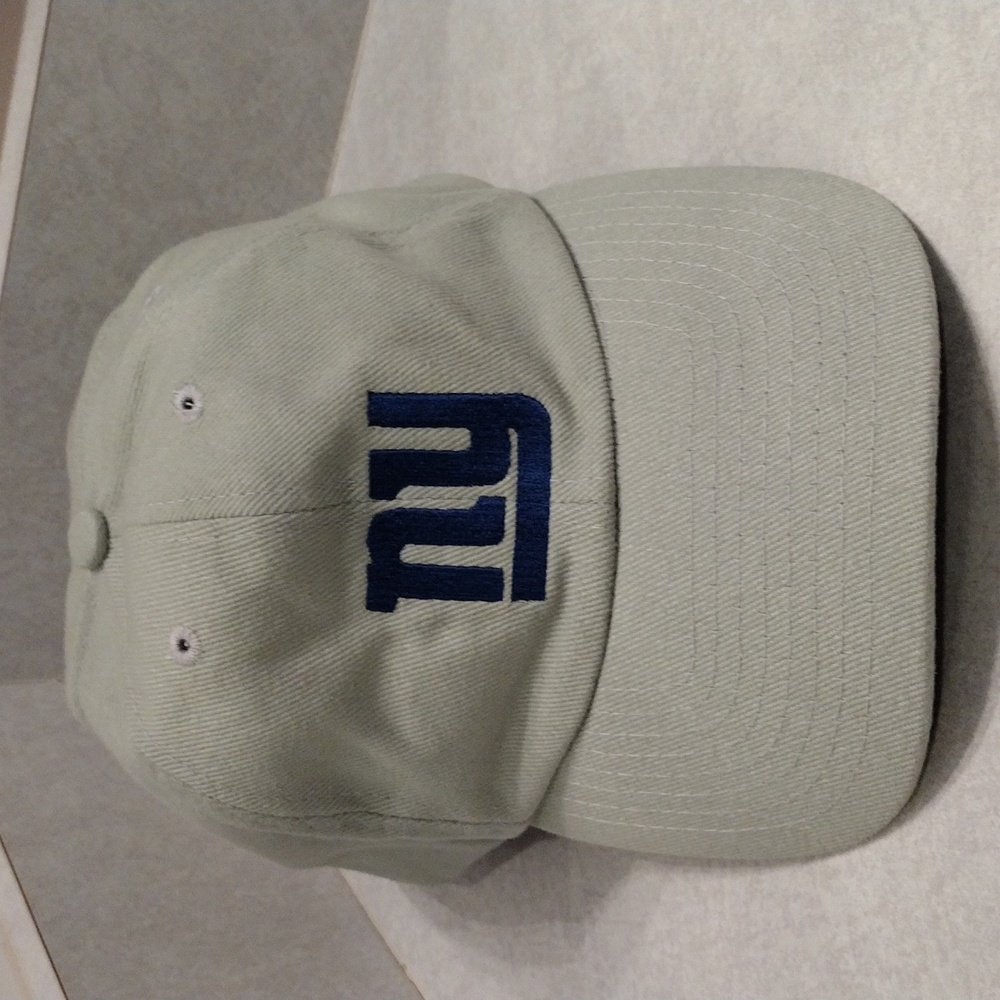 NFL NY baseball cap.